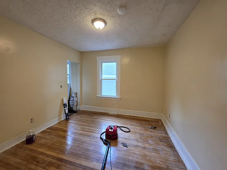 401 Sherman Ave #A — Photo 3