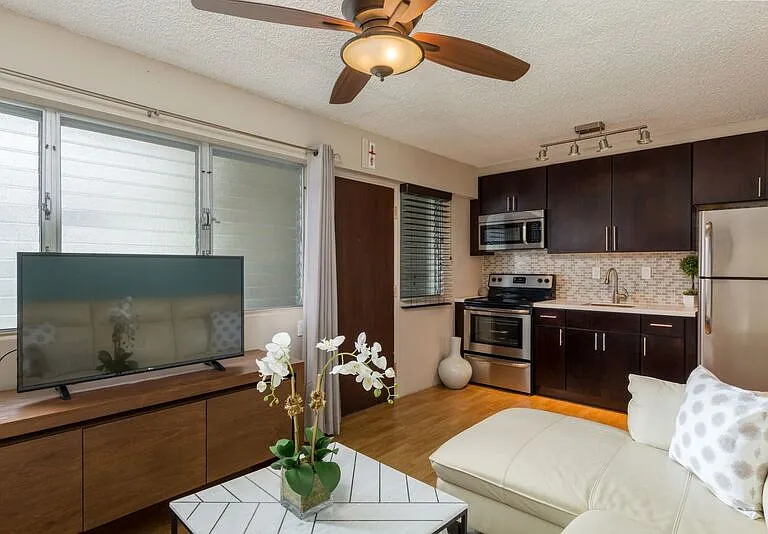 1620 Keeaumoku St #505 — Photo 3