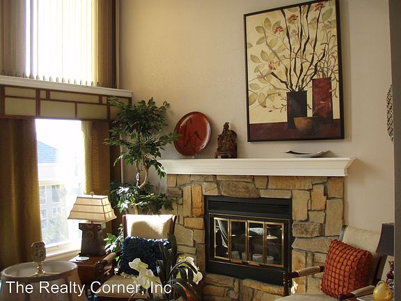 3rd image of 7645 Montane Dr