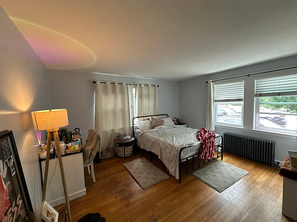 491 Lynn St #1