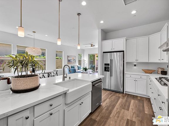 4th image of 13 Vintage