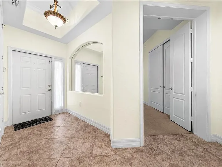 6031 Jonathans Bay Cir #401 — Photo 3