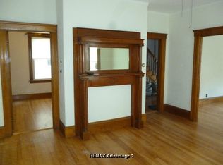 27 Dover St, Worcester, MA 01609