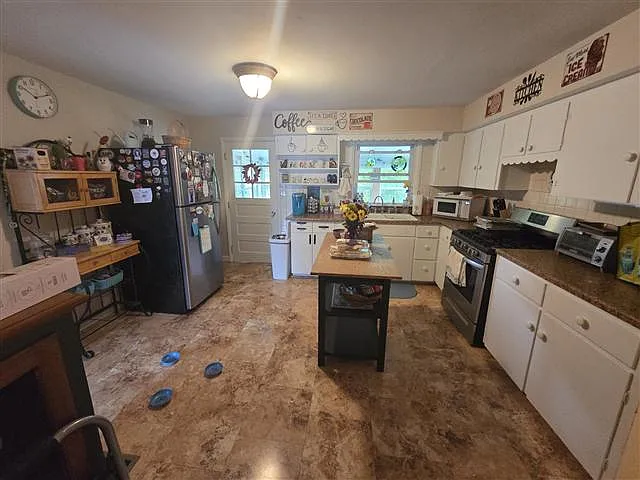 24 S Main St #1 — Photo 2