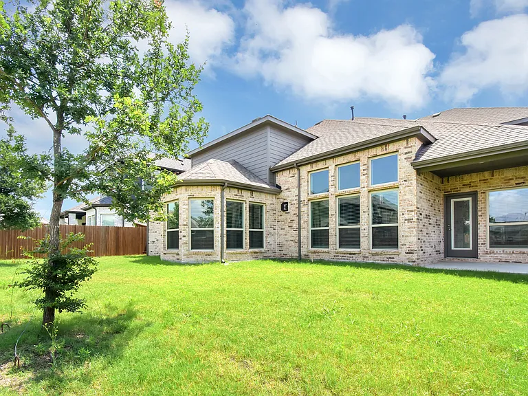 913 Peabody Dr — Photo 35