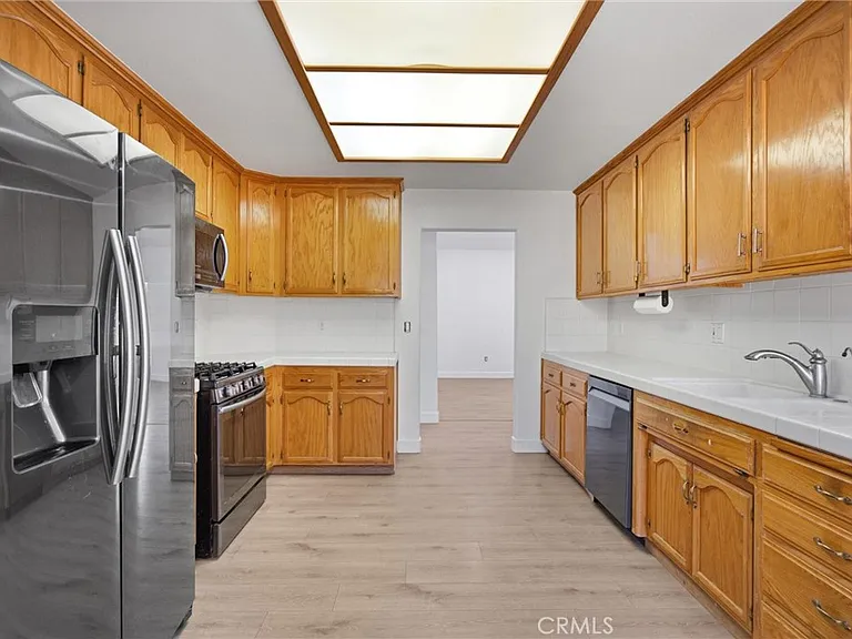 5009 Shaman Ct — Photo 17