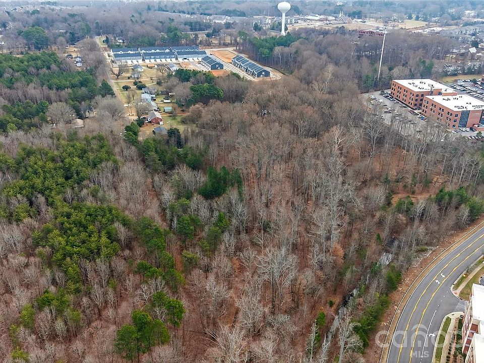 1st image of 169 Crossrail Rd