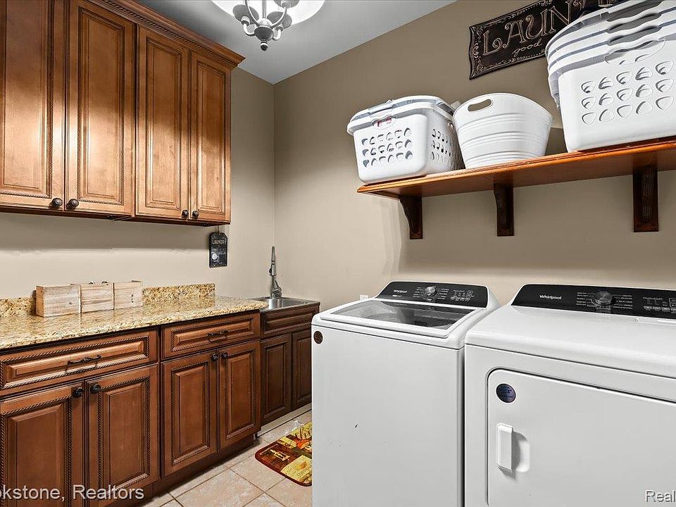 2115 Aldwin Dr, photo 25