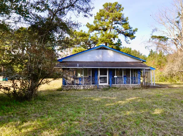 8146 N Highway 17, Mc Clellanville, SC 29458