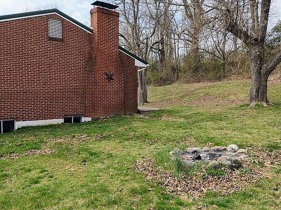 4th image of 9755 Tinsley Ln