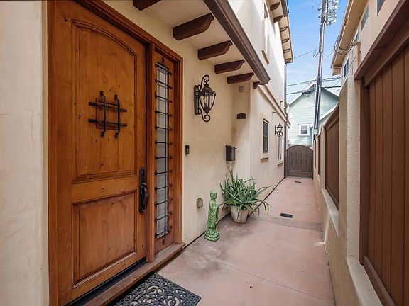 2nd image of 908 S Catalina Ave Unit C