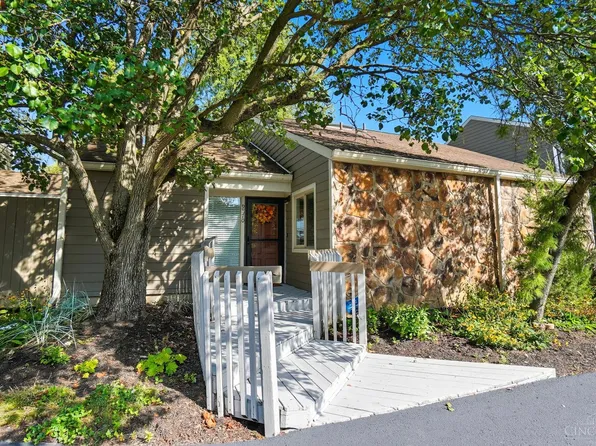 9870 Timbers Dr, Cincinnati, OH 45242