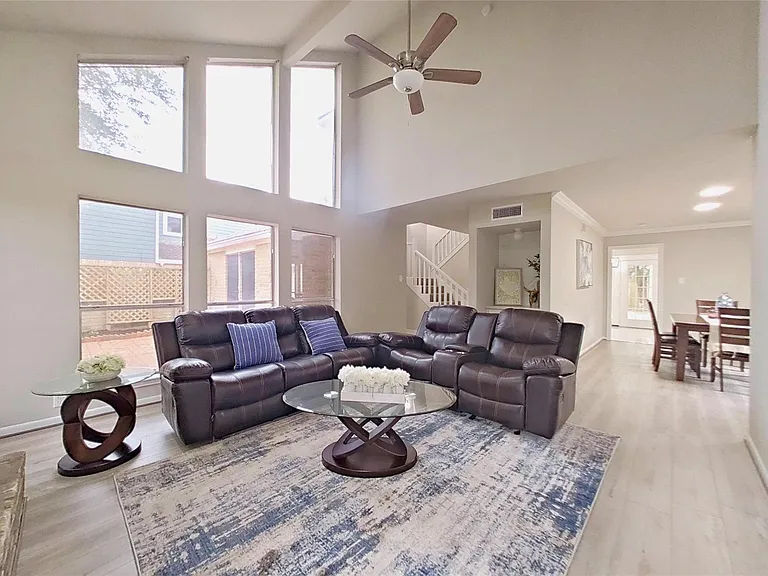 20206 Lake Sherwood Dr — Photo 6