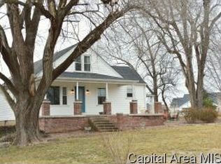 340 N Park St, Rochester, IL 62563