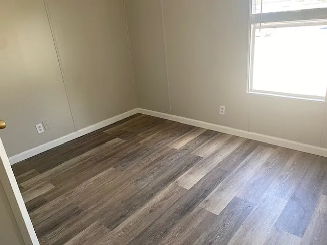 3 bed, 896 sqft, $1,100 — Photo 2