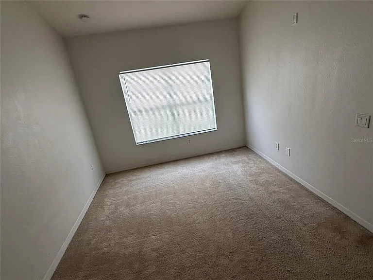 2532 Grand Central Pkwy #3 — Photo 21