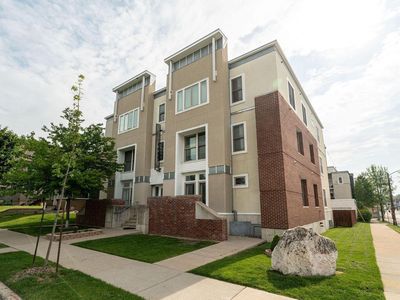 2904 North Cambridge AVENUE #302, Milwaukee, WI, 53211