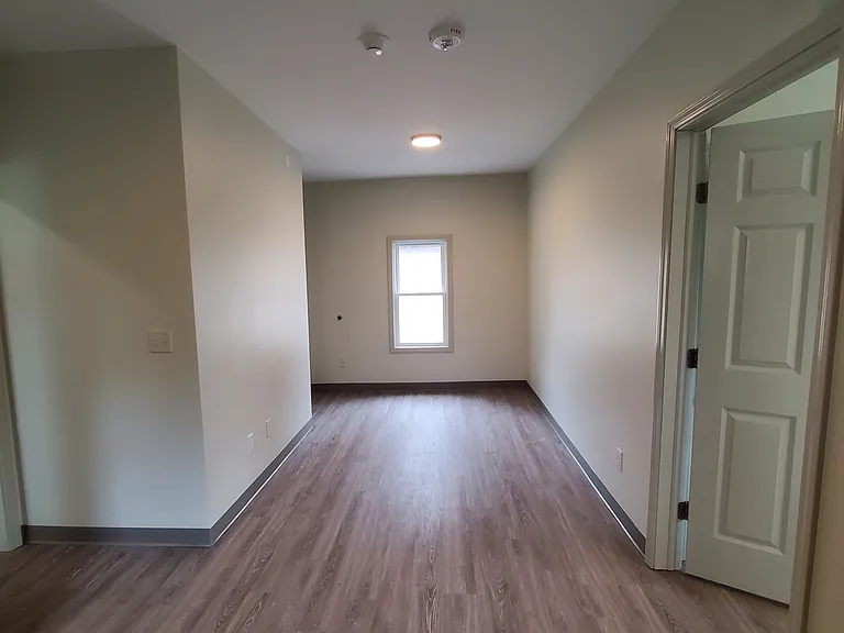 45 Main St #1-R — Photo 9