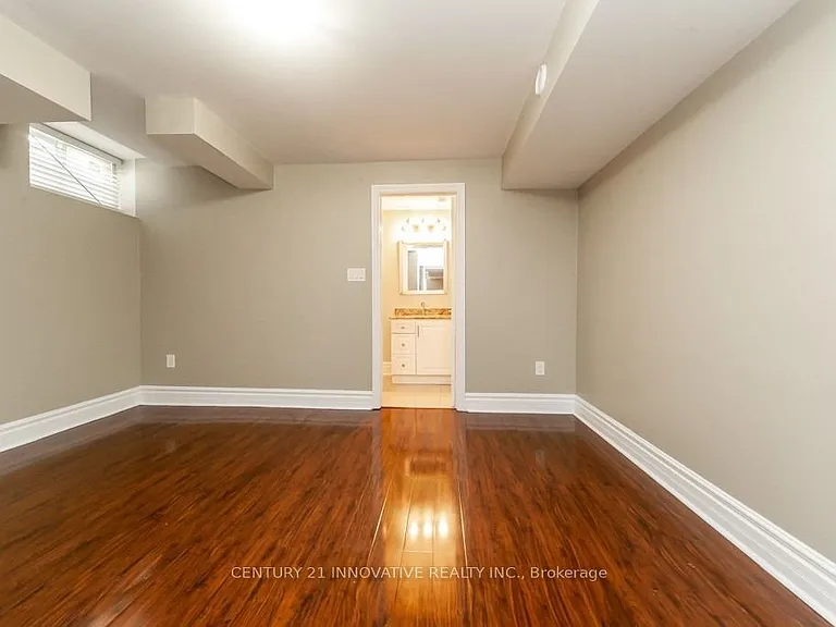 4 Aquilina Ct E #BASEMENT — Photo 7