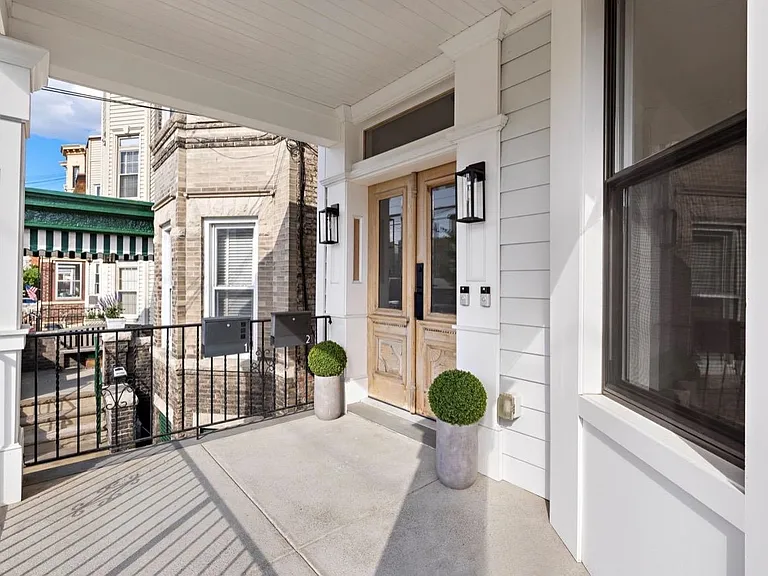 2602 Palisade Ave #1 — Photo 43