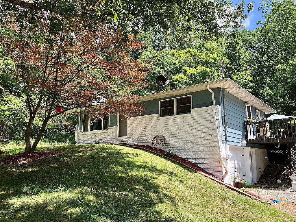 380 Elbow Run Rd, Ford City, PA 16226 | Zillow