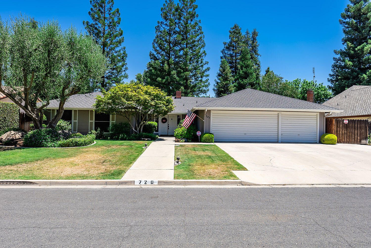 720 N Fulgham Court, Visalia, Ca 93291 