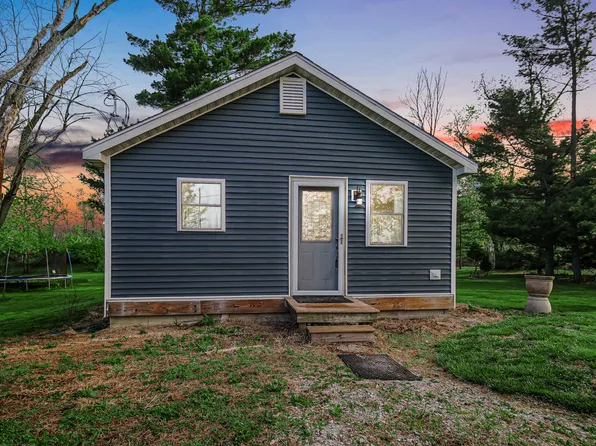 3800 E 1425 N, Wheatfield, IN 46392