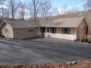 129 Charmwood Cir, Moneta, VA 24121