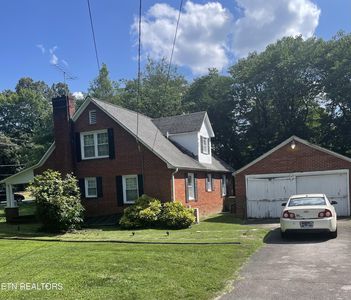 1303 W Broadway Ave, Maryville, TN, 37801