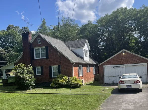 1303 W Broadway Ave, Maryville, TN 37801