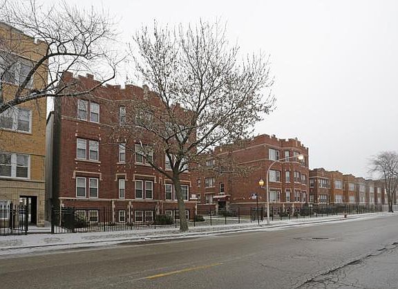 2nd image of 6329 S California Ave APT 2W
