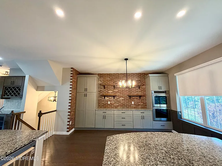 305 Spirit Way — Photo 15