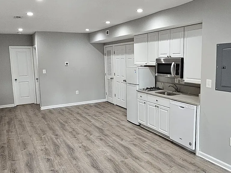 111 Rhode Island Ave NW — Photo 1