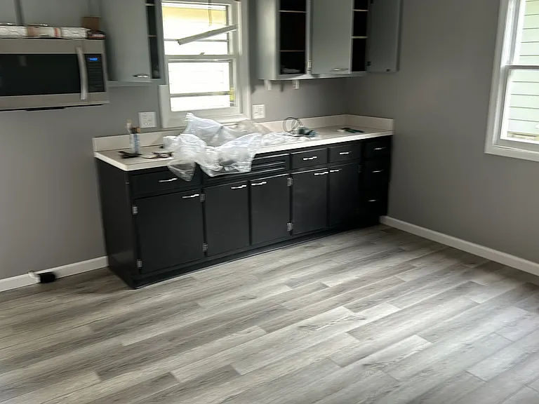 1230 Vance Ave — Photo 3