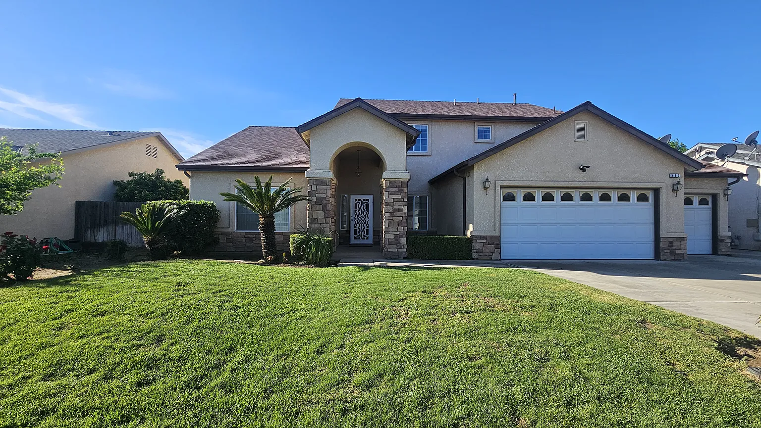 580 W Sunset St photo 1