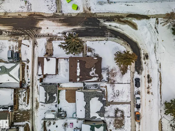 13136 88th St NW, Edmonton, AB T5E 3H7