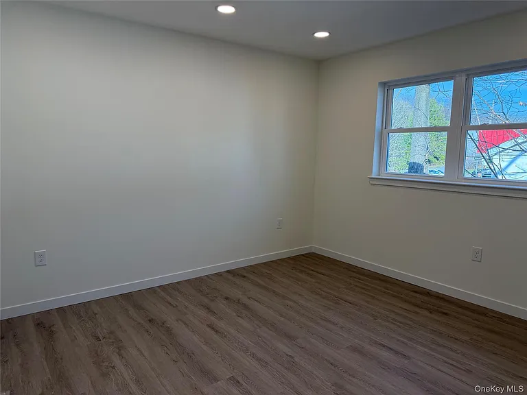 5 Colonial Dr #11 — Photo 9