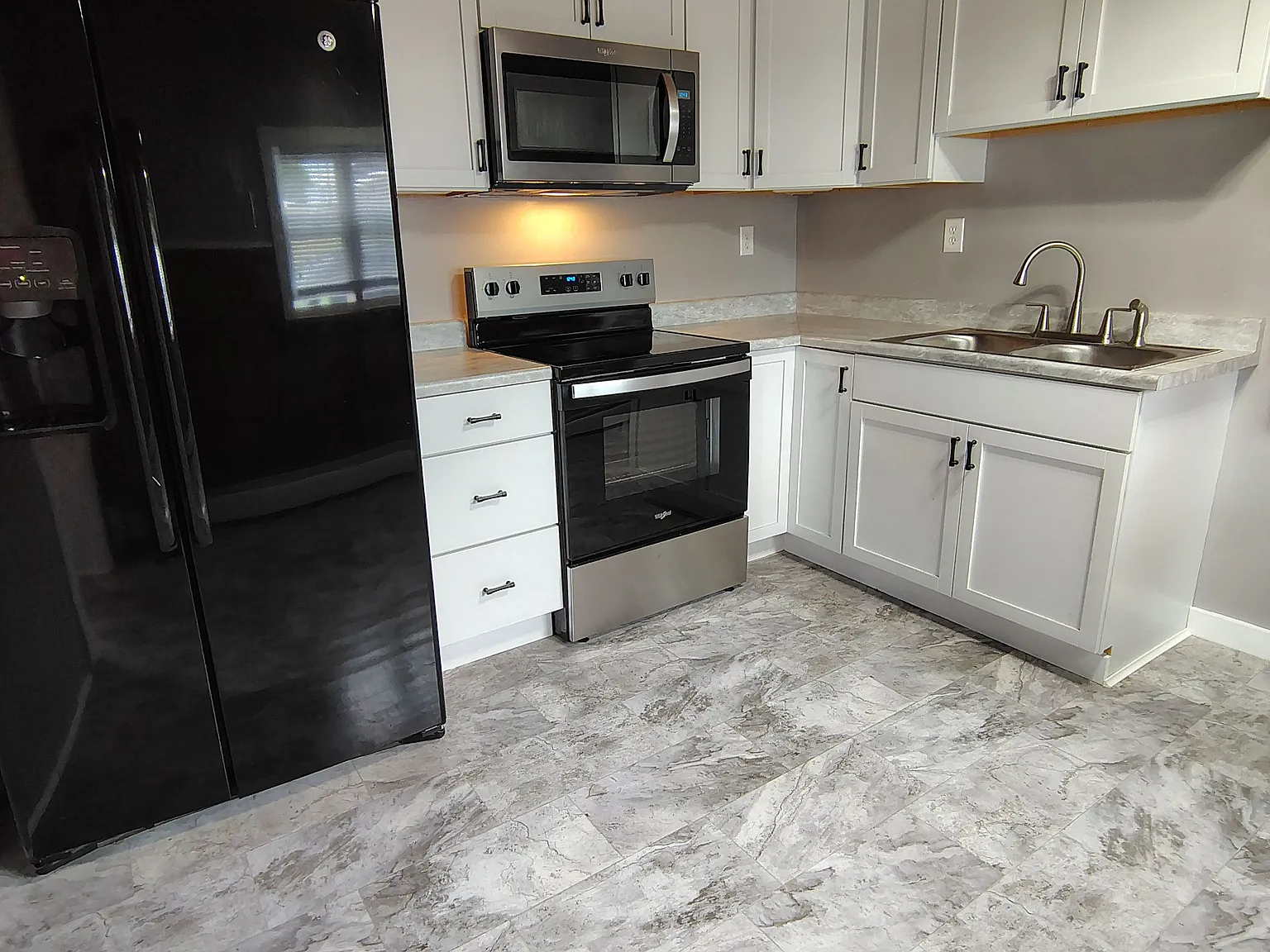 2 bed, 2.0 bath, 1200 sqft, $1,150 — Photo 2