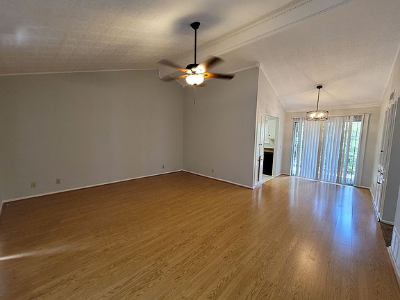 4th image of 9503 Powhatan Dr APT 104