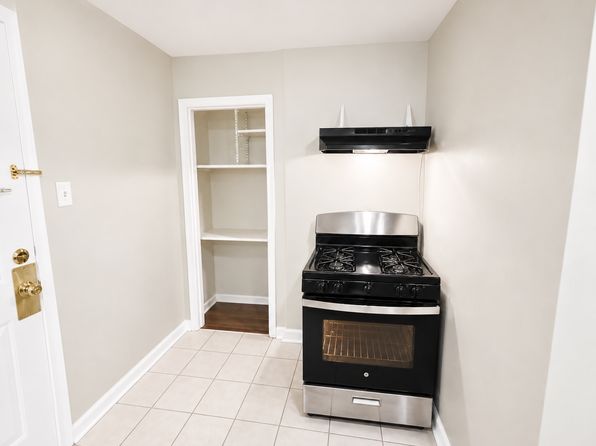 581 N 5th St APT 1R