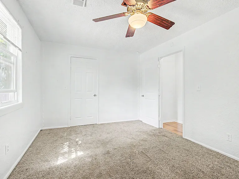 5606 W 17th Ave — Photo 19