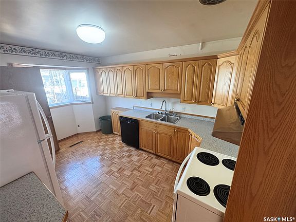 5th image of 3726 Normandy Avenue