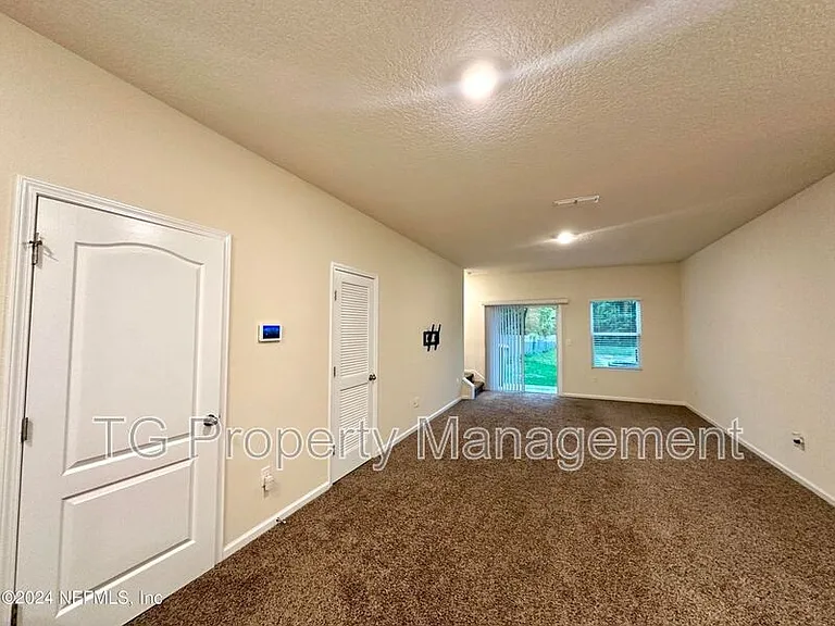 336 Aralia Ln — Photo 8