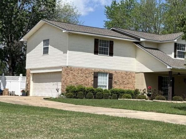 112 Sherwood Dr, Benton, LA 71006