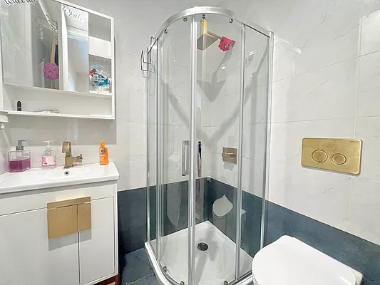 Rented by Doorway NYC, LLC | media 33