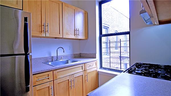 1st image of 200 Bradhurst Ave APT 42