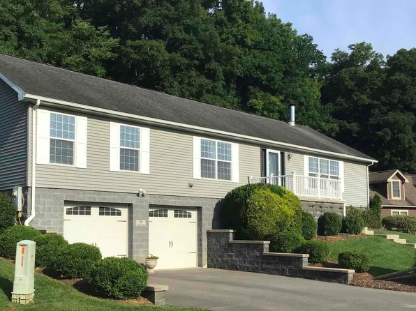 91 Valley Forge Cir, Fairmont, WV 26554