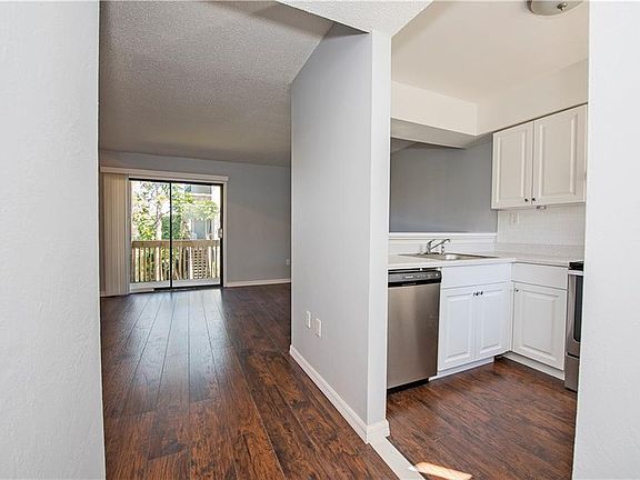 3rd image of 294 Scottsdale Sq #294
