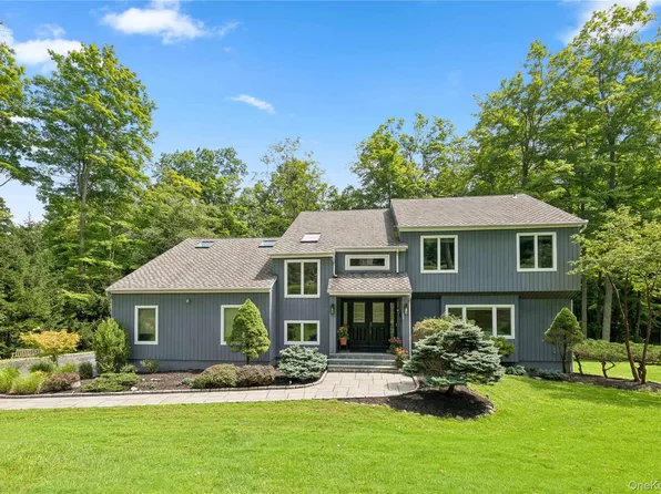 11 Cobbling Rock Drive, Katonah, NY 10536
