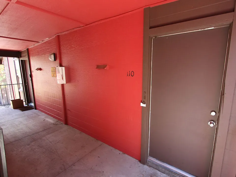 1200 S Riordan Ranch St #110